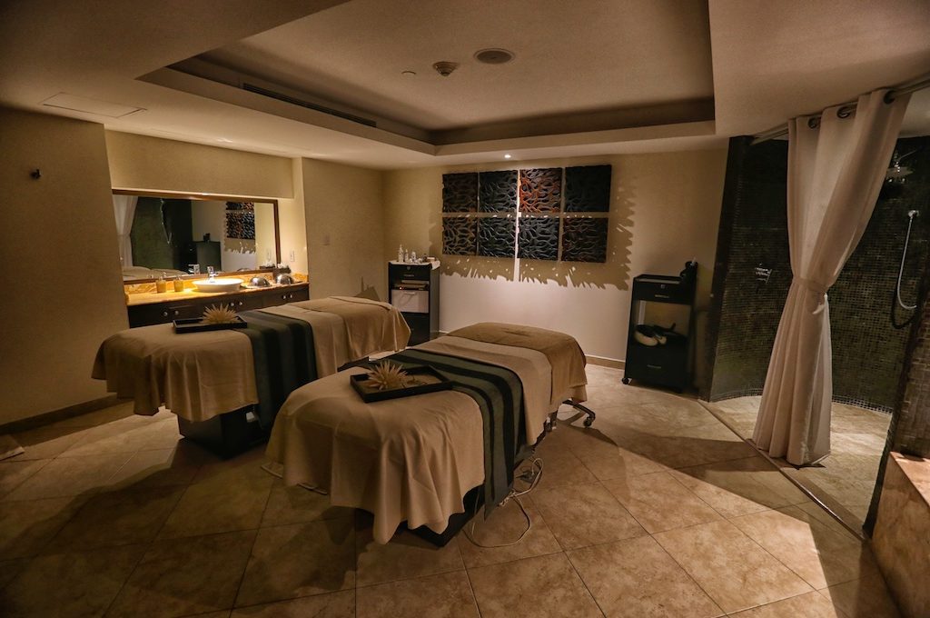 Amex hotels